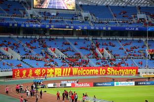 人山人海！看看中国球迷是怎么欢迎C罗的